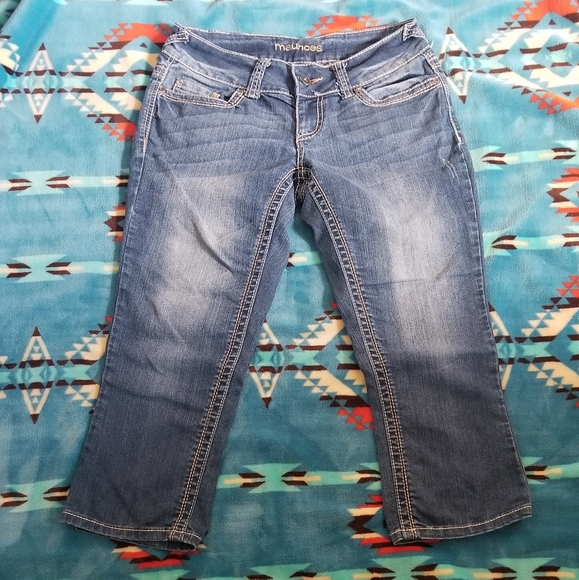 Women's Maurice's Capris. - Picture 3 of 7